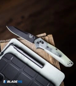 Benchmade 940 Osborne AXIS Lock Knife Natural G-10 (3.4" Black M4) -Benchmade Sales Store Benchmade 940 Osborne AXIS Lock Knife Natural G 10 Black M4 BHQ 114142 kp crate web