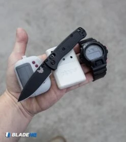 Benchmade Mini Bugout AXIS Lock Knife Black CF-Elite (2.8" Black) 533BK-2 -Benchmade Sales Store Benchmade Mini Bugout AXIS Lock Knife Black Black 533BK 2 BHQ 118554 kp in hand web